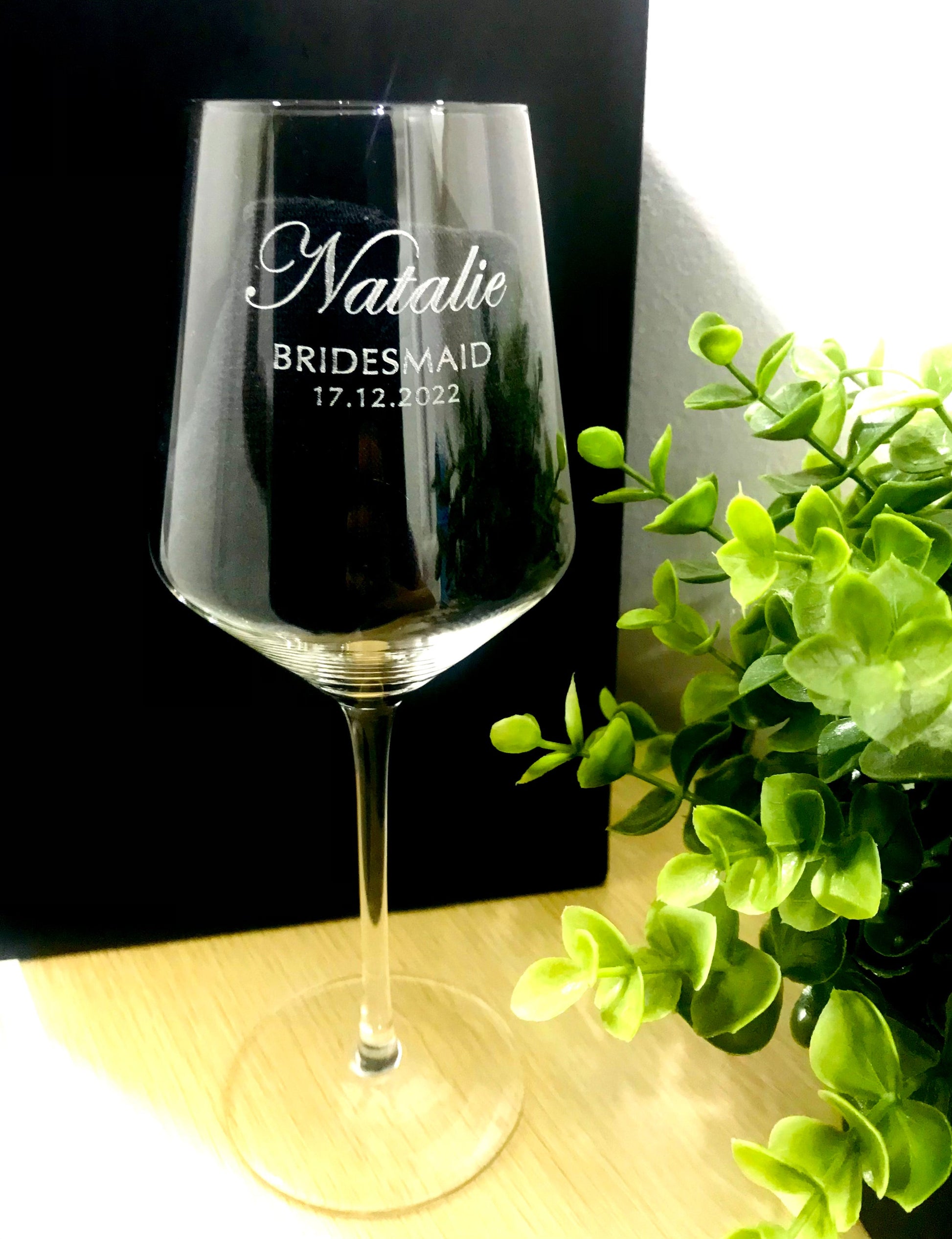 Personalised Engraved wine Glasses - Go Personalised
