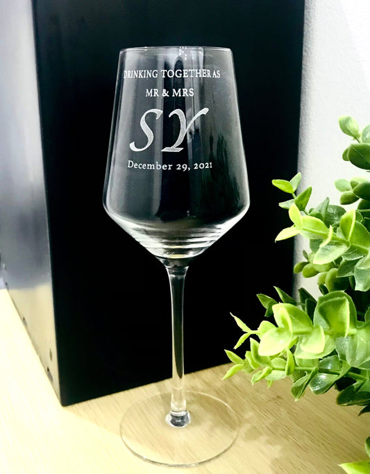 Engraved Wine glass - Go Personalised