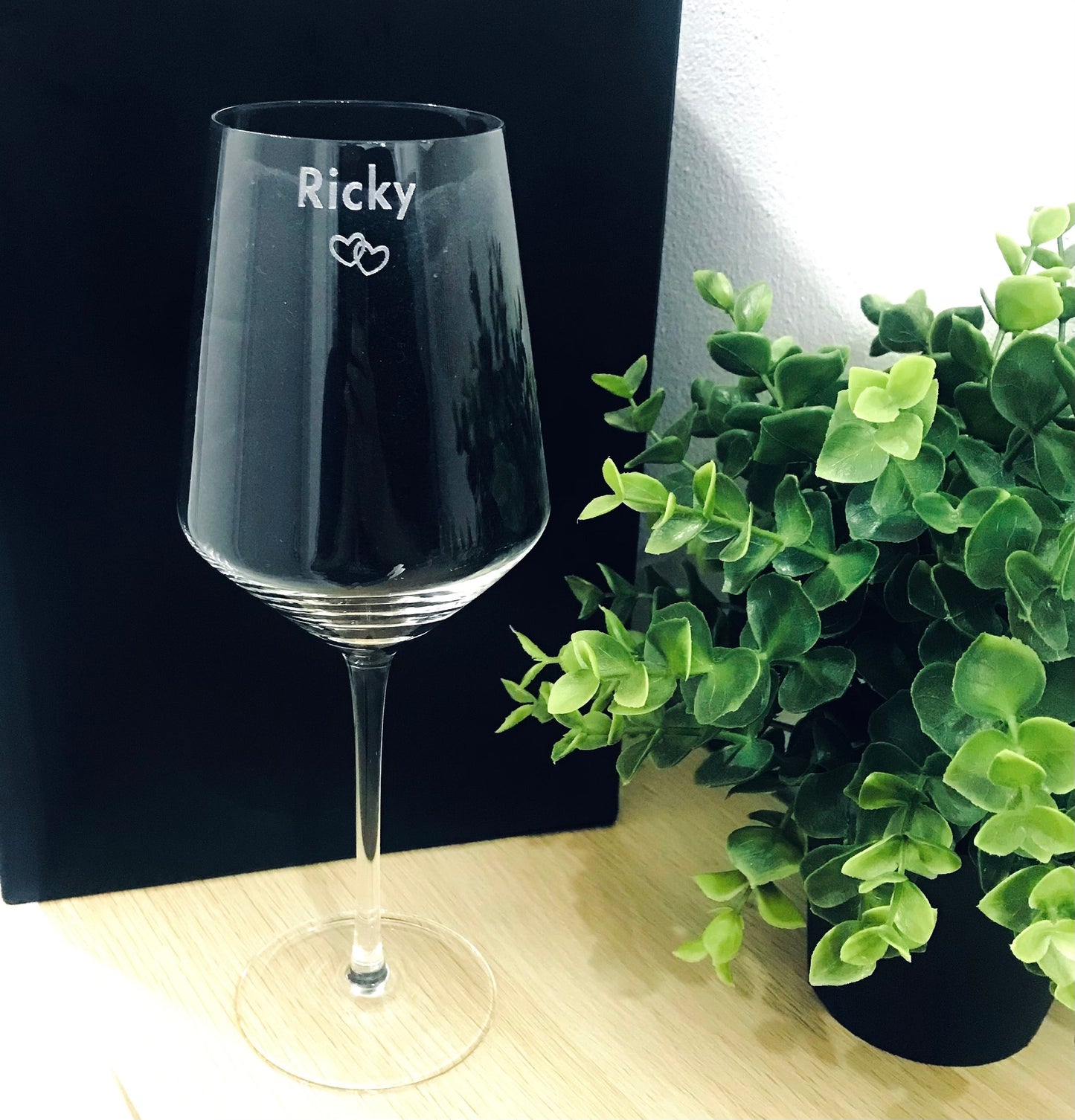 Engraved Wine glass - Go Personalised