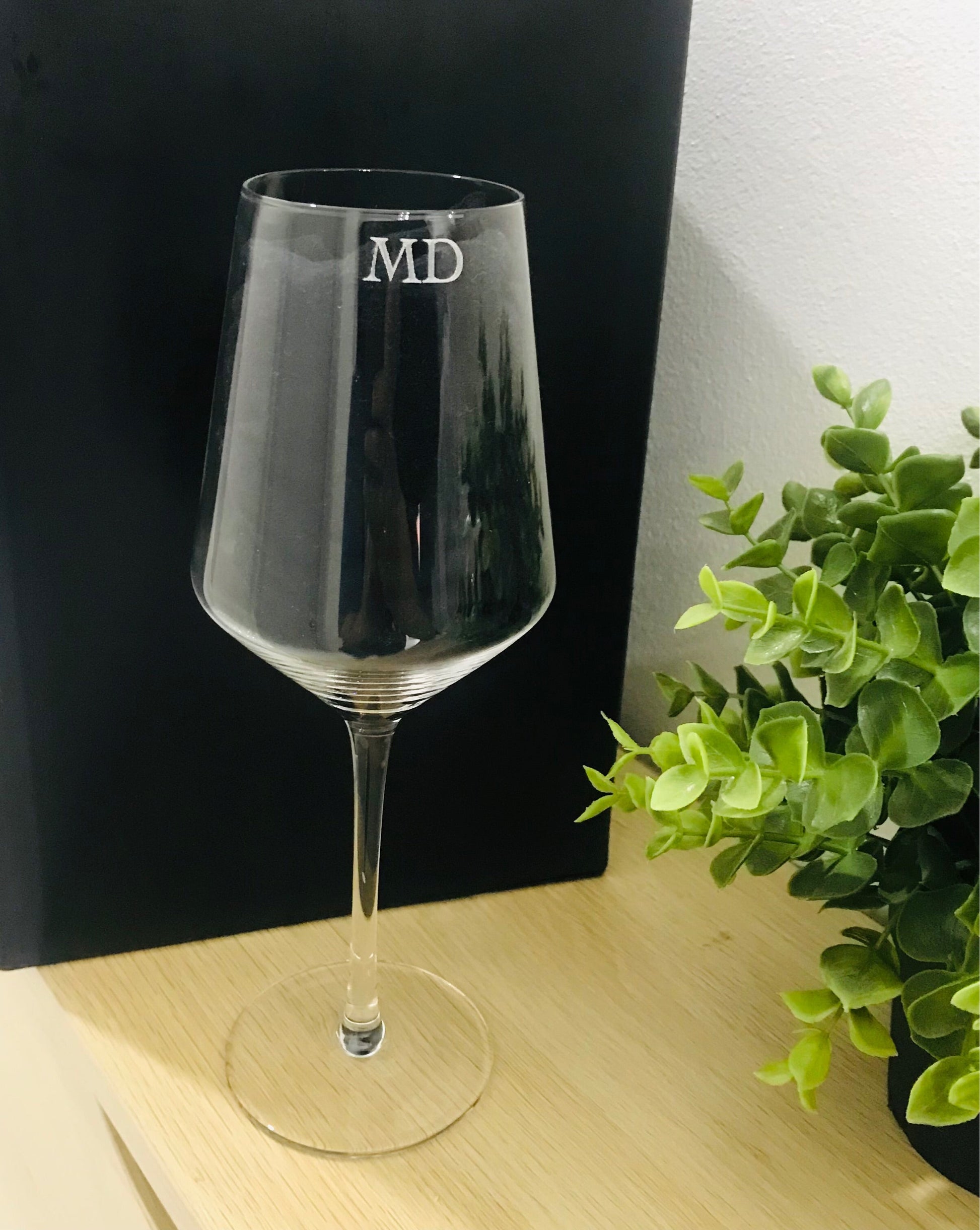 Engraved Wine glass - Go Personalised