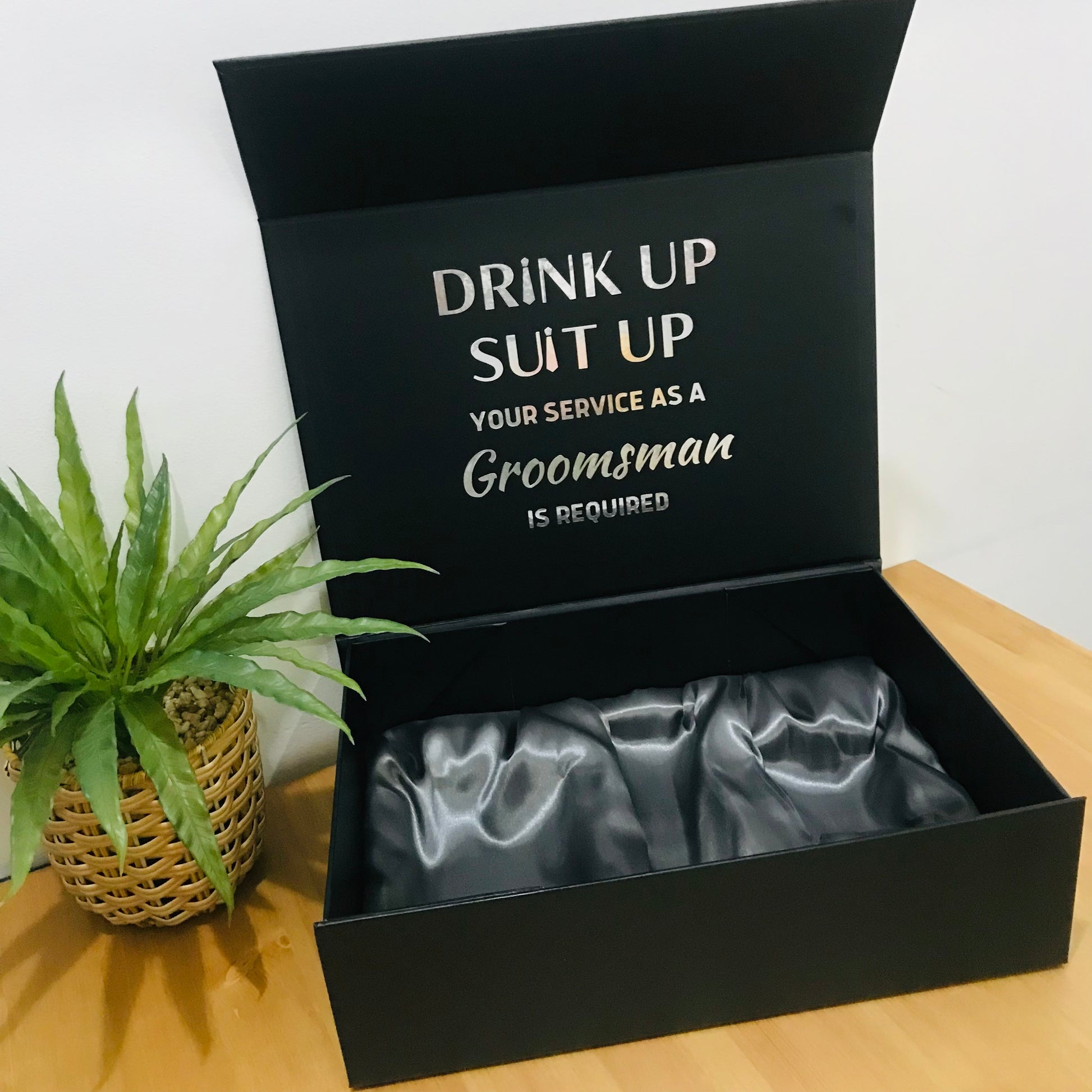 Personalised groomsman Magnetic Gift Box With lining - Go Personalised